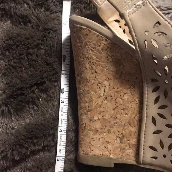 Wedges - Picture 2 of 2